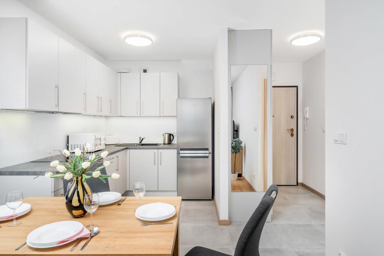 Wroclaw Rose Apartments By Noclegi Renters Εξωτερικό φωτογραφία
